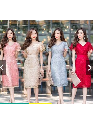 kudapy เดรสสั้นสีแดง, เทา, ทอง, ชมพูโรสโกลด์ ออกงาน เดรสราตรีสั้น เดรสลูกไม้แขนระบายลูกไม้ปักกลิตเตอร์ ดีเทลที่แขนระบายปักลายเชิงลูกไม้ช่วยปกปิดต้นแขน