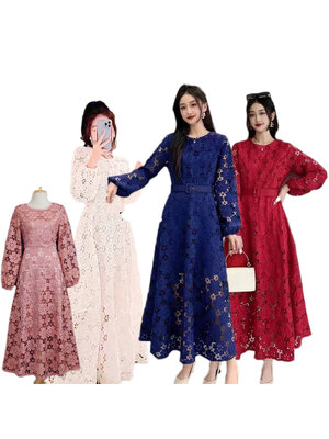 kudapy ดรสลูกไม้แขนยาว+เข็มขัด ใช้ผ้าลูกไม้ ขึ้นลายดอกไม้ลายชัดแน่นสวย ซิปยาวซ่อนด้านหลัง ช่วงล่างยาวบานพริ้วสวยใช้ผ้าเยอะ