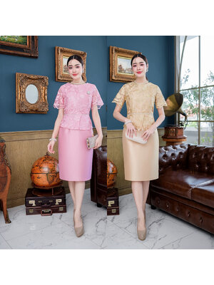 kudapy เดรสสั้นสีชมพู/สีทอง ผ้าไหมลูกไม้ งานตัวกระโปรงเป็นผ้าไหมตัวเสื้อเป็นลูกไม้ปัก