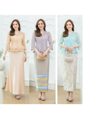 kudapy เสื้อผ้าลูกไม้3มิติ ดอกลอย ทรงคอวีตกแต่งกระดุมหน้า ตัวเสื้อตรงอกมีฟองน้ำในตัวแต่งกลิตเตอร์สวยงาม ช่วงปลายแขนมีแป๊กติดให้ (เฉพาะเสื้อ)