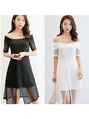 kudapy ชุดเดรสสั้นสีดำ,สีขาวแฟชั่น เปิดไหล่ ต่อแขนและกระโปรงผ้าตาข่ายผ่าหน้าและสวยหวานสไตล์เกาหลี