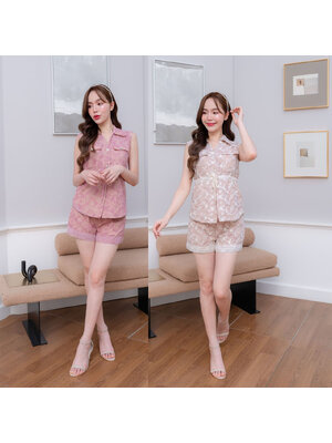 kudapy ชุดเซตเสื้อลายดอกคอวีแต่งปกแขนกุด กางเกงขาสั้น ดีเทลสายผูกโบว์สุดชิค