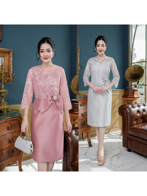 kudapy เดรสผ้าไหมลูกไม้ใยบวบ ตัวผ้าไหมช่วงกระโปรงอัดกาวผ้าให้อย่างดี ช่วงตัวเสื้อเป็นงานผ้าลูกไม้ใยบวบปักลายดอกไม้สวย