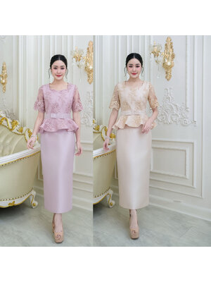 kudapy เดรสยาว ผ้าไหมทั้งชุด ด้านบนเป็นงานแต่งด้วยลูกไม้คอร์ด เดรสทรงสวยเป็นงานเอวระบายรอบตัวหน้าสั้นหลังยาว