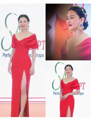 kudapy ชุดราตรียาวเปิดไหล่คลุมแขนผ่าหน้า ผ้าซาติน สีน้ำเงิน