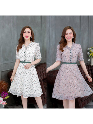 kudapy เดรสสั้นสีครีม/สีน้ำตาล ผ้าชีฟองลายดอกไม้ ดีเทลคาดขอบเขียวตัดช่วงเอว แต่งกระดุมช่วงอก สวยลงตัว