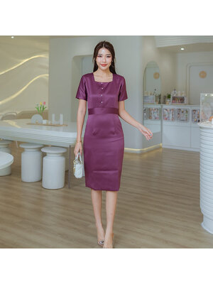 kudapy เดรสสั้นสีม่วง คอเหลี่ยม กระโปรงทรงสอบผ่าหลัง ผ้าjapan