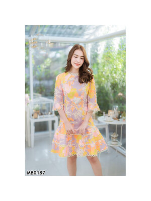 kudapy เดรสสั้น ลายดอกเหลืองส้มคอห่วง เดรสลายดอกสีหวาน
