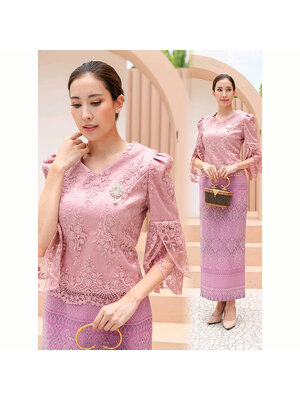 kudapy เซทเสื้อลูกไม้แดงขลิบชมพูใยบวบทรงแขนระบายดอกลอย ผ้าถุงผ้าไหมแพรวากาฬสินทร์