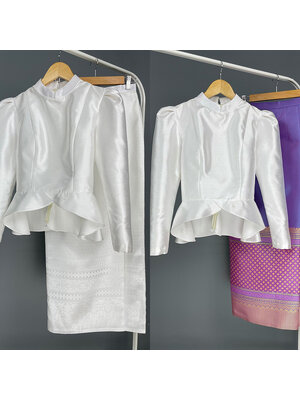 kudapy ชุดบรมพิมานประยุกต์ ตัวเสื้อเป็นแขนยาวคลุมถึงข้อมือ จีบไหล่ยกตั้งขึ้น