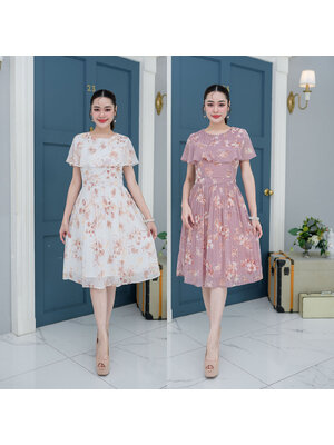 kudapy เดรสสั้นสีครีม/สีชมพูม่วง ผ้าชีฟองลายดอกทรงน่ารัก ช่วงอกระบายรอบตัวคลุมแขน เอวต่อ