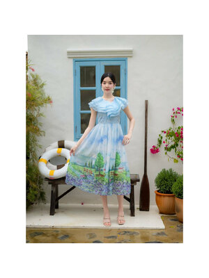 kudapy เดรสยาวสีฟ้า เดรสกระโปรงอัดพลีท แต่งลายสีสัน สวยดูดี