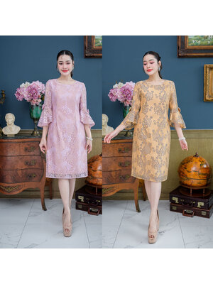 kudapy เดรสสั้นสีชมพู/สีเหลือง ผ้าลูกไม้คอกลม แขนยาวห้าส่วน ช่วงแขนเป็นระบาย แต่งโบว์ทั้งสองข้าง