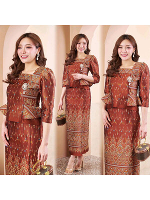 kudapy ชุดเซ็ทโทนสีน้ำตาลแพทเทิ้ลเก็บทรงผู้ใหญ่ ไหมแพรวาทอลายกาฬสินทร์+ผ้าถุง เนื้อเบาสบายทำให้ทรงคุณค่างานท้องถิ่นไทย