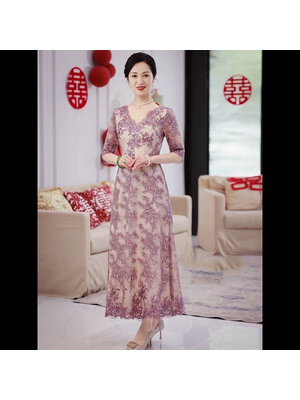 kudapy เดรสยาวปักเลื่อมใส่ออกงานผ้าลูกไม้เนื้อดีสีชมพูกะปิ งานตัดพรีเมี่ยม มีซับใน ซิบหลัง