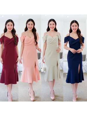 kudapy เดรสสั้นสีกรม/แดง/ขาว/ส้มโอรส/ชมพู/เขียวพิตาชิโอ้ สายเดี่ยว จับจีบอกไขว้ กระโปรงหางปลา ระบายพริ้ว ผ่าหน้าสูง