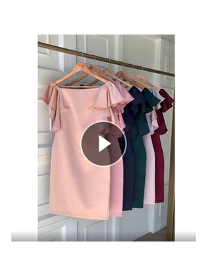 kudapy เดรสสั้นเปิดไหล่ แขนระบาย ทรงเอใส่ไปงาน