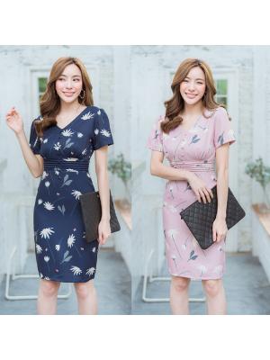 kudapy เดรสสั้นคอวี พิมพ์ลายดอกสีกรม.แต่งกระโปรงกระดุมหน้าดูดีสวยใส่สบายตัว