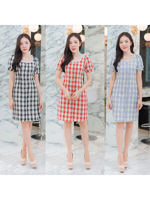 kudapy เดรสสั้นคอเหลี่ยม แขนสั้น สีดำ/สีแดง/สีฟ้า กระดุมหน้าลายตาราง ใส่สบายสวย น่ารัก