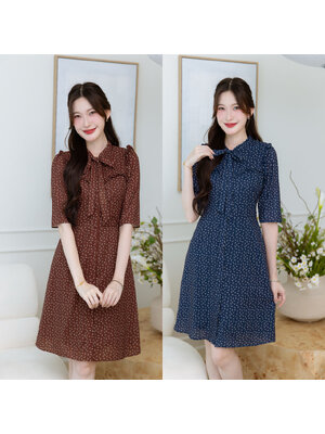 kudapy เดรสคอผูกโบว์ งานกระดุมหน้า มีดีเทลเย็บเป็นระบายเล็กๆช่วงอกและไหล่ดูน่ารัก