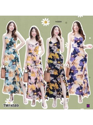 kudapy เดรสยาวสีครีม ชมพู ดำ ม่วง สายเดี่ยวไขว้สายด้านหลัง แต่งผ้าระบายและผ่าด้านข้าง มีซิปซ่อนด้านข้าง มีโบว์เส้นเล็กผูกเอวปรับระดับได้ งานผ้าไหมอิตาลี