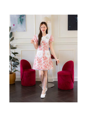 kudapy เดรสสั้นสีแดง คอปกขาวแต่งดอก ใส่ออกงานสวยดูดี