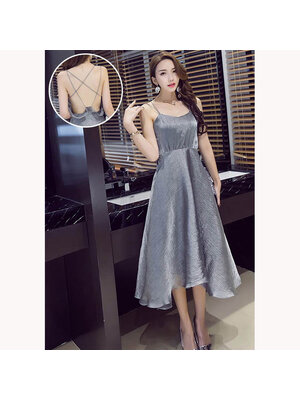 kudapy เดรสสั้นสีเทา ออกงาน เปิดหลังสวยเลอค่าหรูหรามีระดับแฝงความเซ็กซี่ทรงเสน่ห์