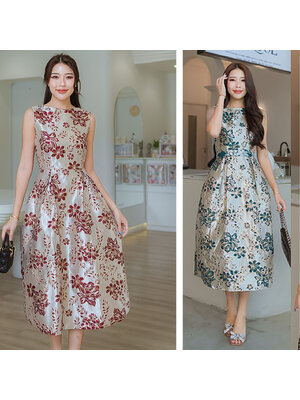 kudapy เดรสแขนกุดผ้าทอลาย ผ้า jacguard กระโปรบาน มาพร้อมเข็มขัดในชุด ที่จะใส่ หรือ ไม่ใส่ก็สวย