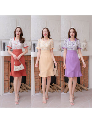 kudapy เดรสสั้นสีครีม สีส้ม สีม่วง กระโปรงสีพื้นแต่งระบายเสื้อลายดอก