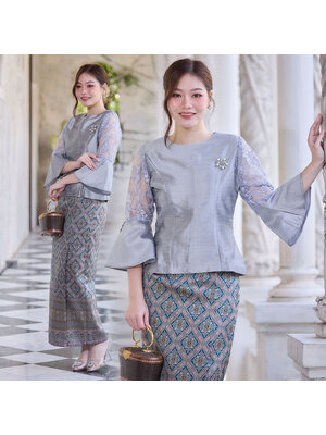 kudapy ชุดเซ็ทเสื้อผ้าไหมแต่งแขนลูกไม้+ผ้าถุง สีเงินมงคล เข้าชุดกันกับผ้าถุงทอลายสำเร็จ