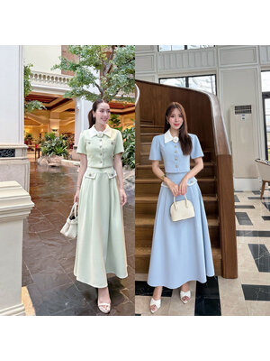 kudapy ชุดเซ็ทเสื้อทรงครอป กระดุมจริงรูปดอกไม้สีเงิน แต่งปกสีขาว มาพร้อมกับกระโปรงยาวซิปหลัง แต่งกระเป๋าหลอกด้านหน้า