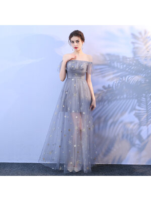 kudapy ชุดราตรียาวสีเทา อออกงานทรงปาดไหล่ ใส่ดูดี