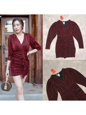 kudapy เดรสสั้นสีแดงเลือดหมู คอวีตัวสั้นมาในลายเสือ เนื้อผ้าวิ้งๆ ใส่วับๆ สะดุดตา