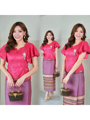 kudapy ชุดเซ็ทเสื้อผ้าลูกไม้สีชมพูเข้ม+ ผ้าถุงผ้าไหมแพรวากาฬสินทร์สำเร็จรูปอัดกาวอย่างดี