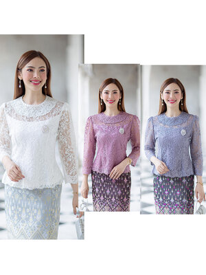 kudapy (เฉพาะเสื้อ) เสื้อลูกไม้สีขาว/สีฟ้า/สีม่วง ตัวเสื้อใช้ผ้าลูกไม้ใยบวบเนื้อดีลายลูกไม้แน่นทั้งตัว ตัวเสื้อมาพร้อมซับในเนื้อดีในตัว ใส่ออกงาน งานบุญ / งานบวช งานแต่งได้