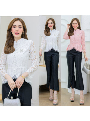 kudapy เสื้อลูกไม้สีชมพู //สีขาว เนื้อฝรั่งเศสนิ่มไม่คัน ตัวเสื้อบุซับใน แต่งกระดุมหน้า คอจีน แขนยาว แต่งเอวดีดแหวกหน้า (เฉพาะเสื้อ)