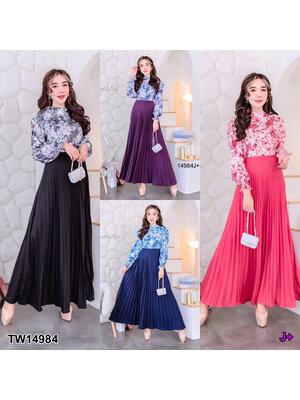 kudapy Maxi Dress เดรสยาวแขนยาวสีกรมท่า ชมพู ดำ ม่วง ช่วงบนผ้าลาดอก ช่วงกระโปรงเป็นอัดพรีทผ้าไหมเกาหลีเกรดเอสีพื้น