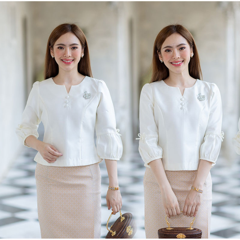 kudapy เสื้อสีขาว/สีชมพู/สีแดงเลือดหมู/สีน้ำตาล เนื้อผ้าทอ เนื้อเบาสบาย ใส่สบายผิว มีลายเส้นในตัว ใส่คู่กับ ผ้าไทยลายแพรวา หรือ ผ้าลายกวินตาทอสอดดิ้นหรูหรา