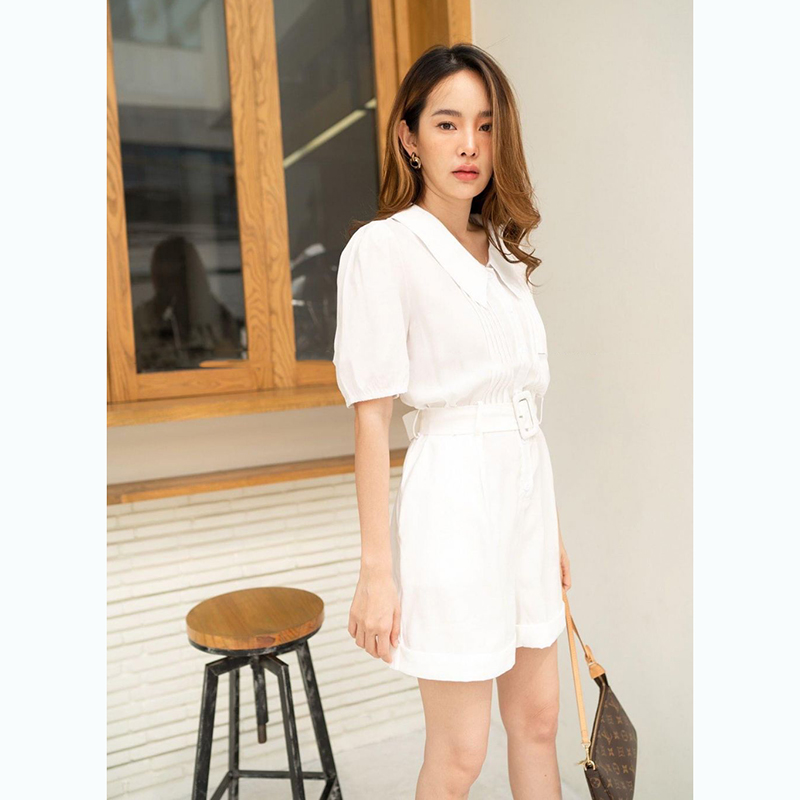 kudapyจั๊มสูทขาสั้นสีเหลือง/ฟ้า/ดำ/ขาว ดีไซน์น่ารักมากๆ เลยค่ะ รุ่นนี้ ดีไซน์ตีเกร็ดหน้า