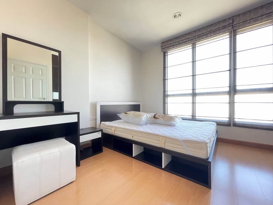 โซนพื้นที่ MRT ห้วยขวาง ให้เช่าห้องแบบ 1ห้องนอน 1ห้องน้ำ คอนโด Life @ Ratchada - Huay Kwang (ไลฟ์ แอท รัชดา - ห้วยขวาง) High Rise ขนาดห้อง 30 ตรม. ชั้น 14