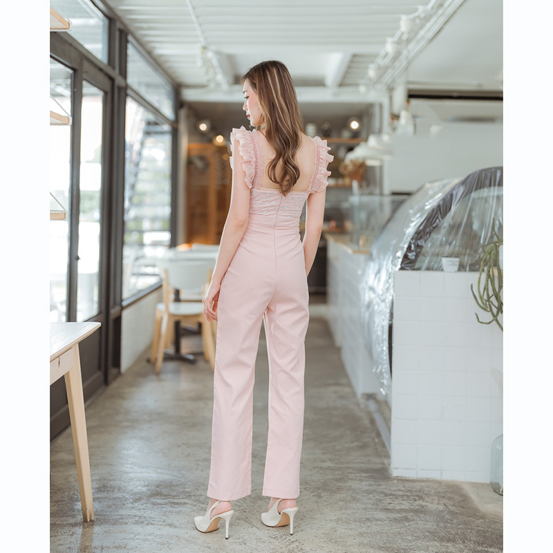 kudapy จั๊มสูทขายาวสีชมพู/สีเขียว สายเดี่ยวระบายแขนกุดลูกไม้สวยดูดี