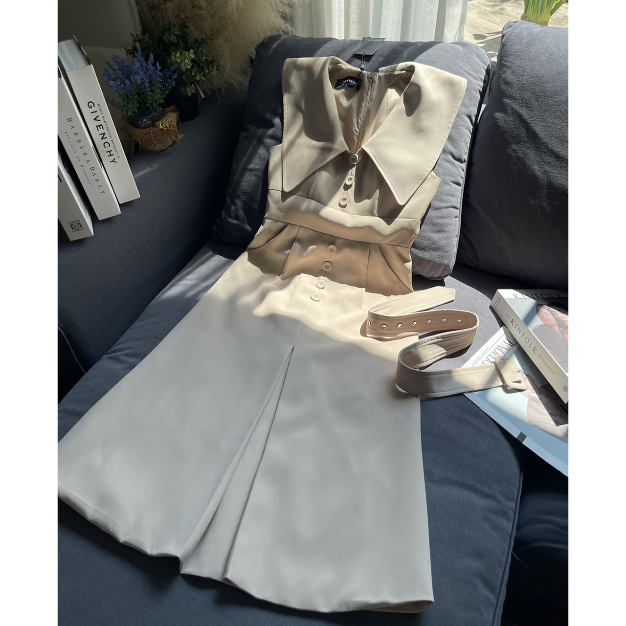 kudapy เดรสสูทสีครีม/สีครามทะเล แต่งปกใหญ่ ทำให้ดูผอม ซิบด้านหลัง ผ่าด้านหลังเพื่อให้เดินสะดวก