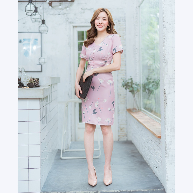 kudapy เดรสสั้นคอวี พิมพ์ลายดอกสีกรม.แต่งกระโปรงกระดุมหน้าดูดีสวยใส่สบายตัว