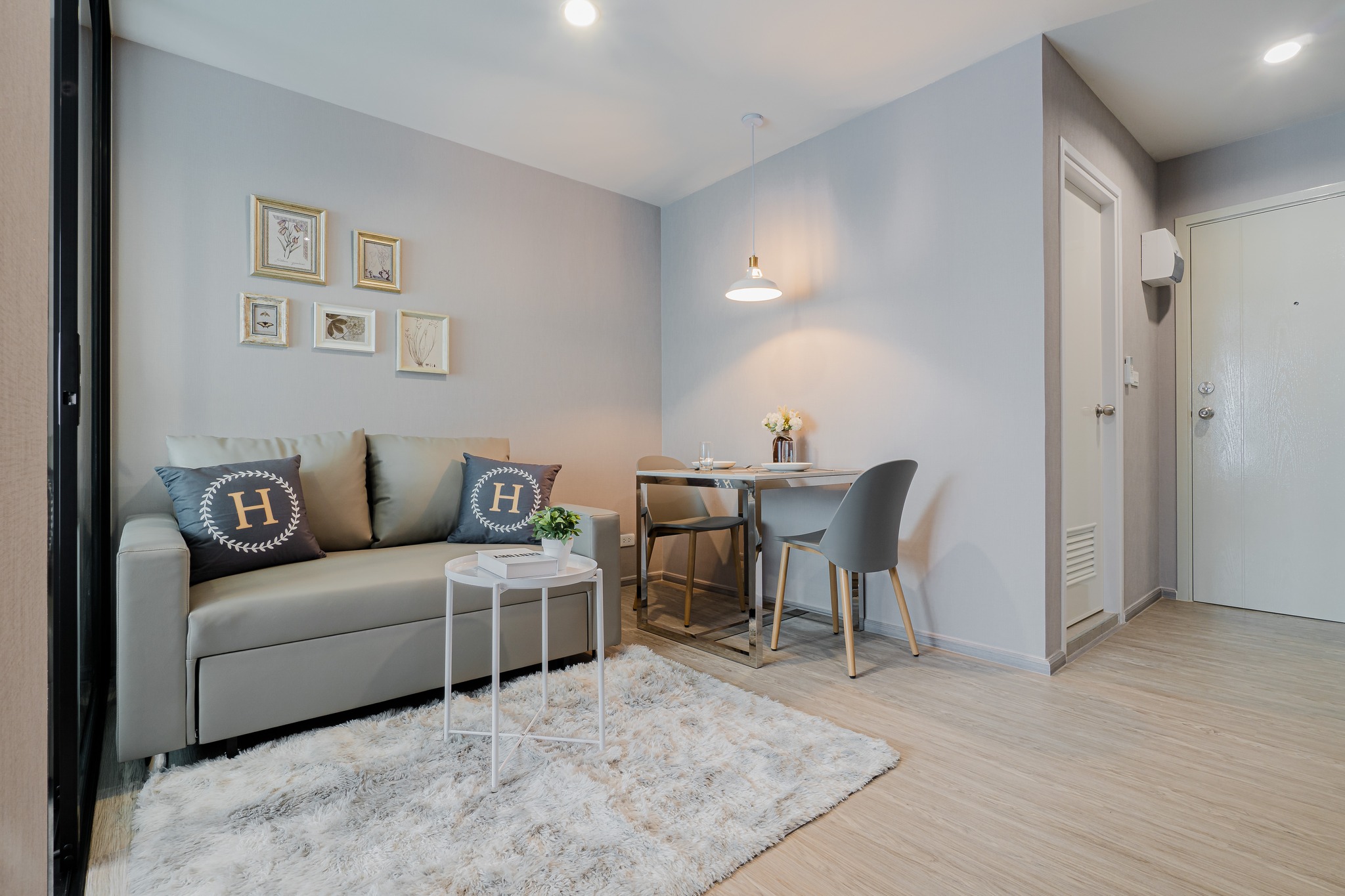 ให้เช่าคอนโด REACH Phahon Yothin 52 (รีช พหลโยธิน 52) เฟอร์ครบมีเครื่องซักผ้า