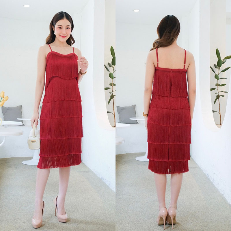 kudapy kudapy เดรสสั้นสีขาว/สีกรม/สีแดง/สีชมพู สายเดี่ยวทรงตรง ช่วงบ่าปรับไหล่ได้ เนื้อผ้าไหมญี่ปุ่น เงาลื่น ทอแน่นไม่ร่วงหลุด