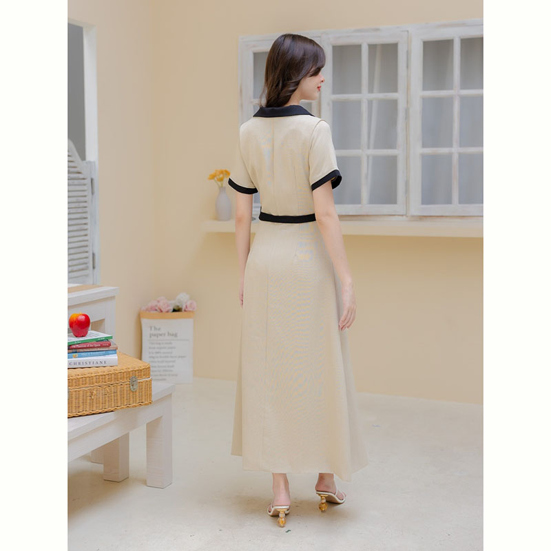 kudapy เดรสยาวสีชมพู/สีครีม/สีดำ เนื้อผ้าอย่างดี มาในทรงคลาสสิคที่ใส่ได้ตลอด สไตล์ติดกระดุมหน้า สีโทนสุภาพแต่งคอปกสุดชิค