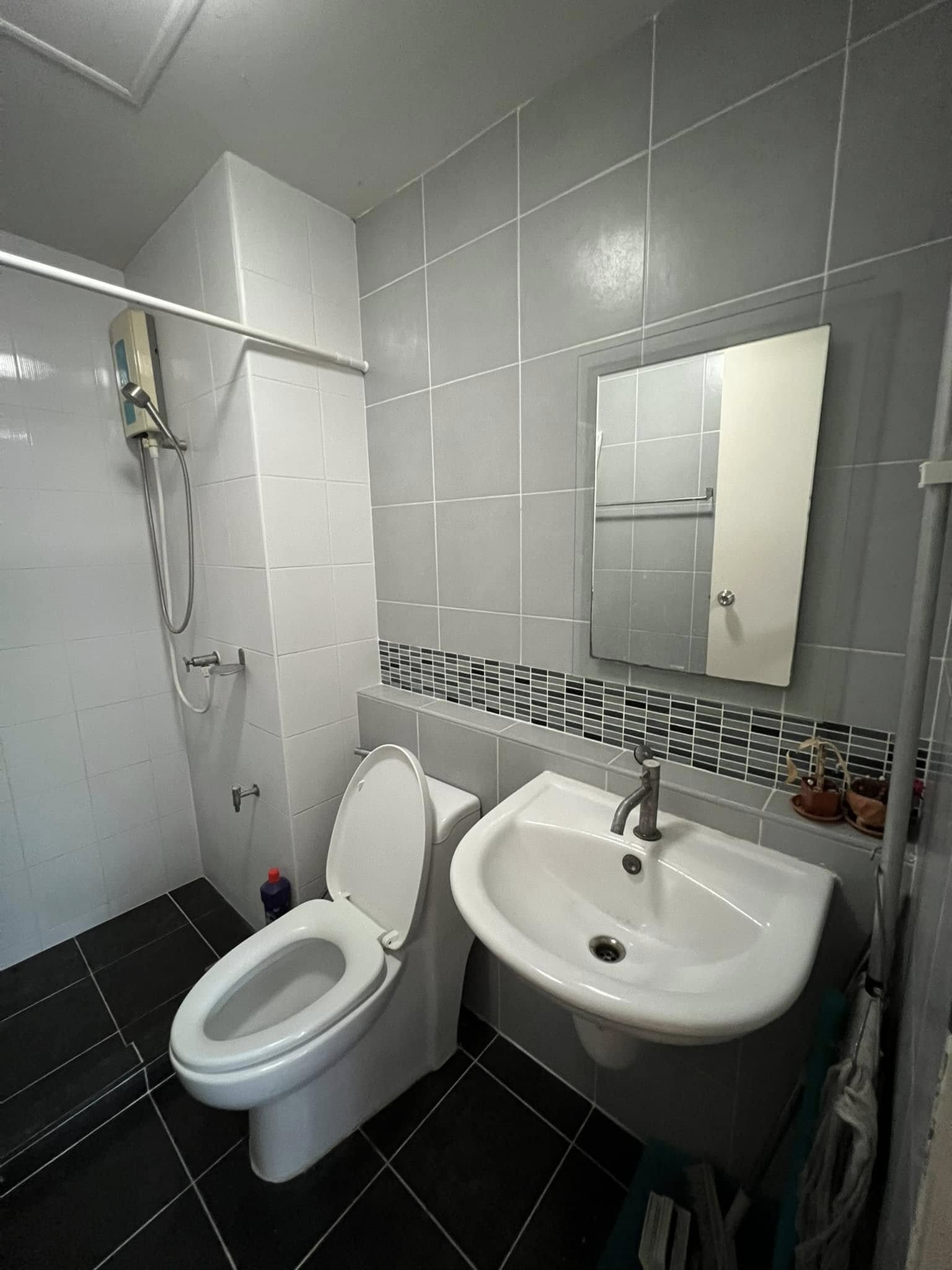 ให้เช่าคอนโด dcondo Ram Intra (ดีคอนโด รามอินทรา) - โซนพื้นที่ MRT มัยลาภ - ห้องแบบ 1ห้องนอน 1ห้องน้ำ - ขนาดห้อง 30 ตรม. ชั้น 6 ตึก D