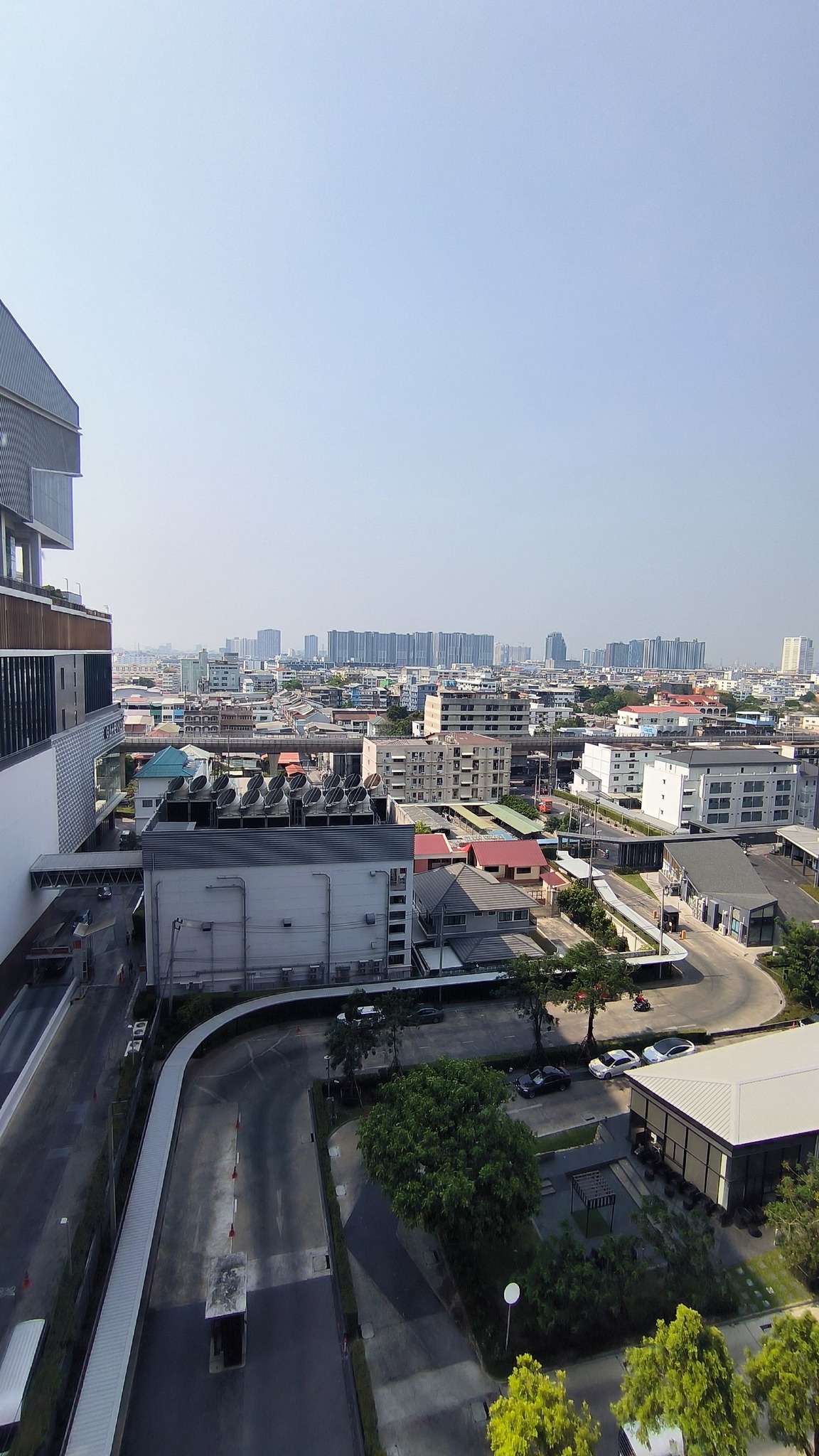 ให้เช่าห้องแบบ Studio 1ห้องน้ำ 1ครัวแยก โซนพื้นที่ MRT เตาปูน บางโพ คอนโด เดอะ ทรี อินเตอร์เชนจ์ (The Tree Interchange) ขนาดห้อง 23 ตรม. ชั้น 11 ตึก A