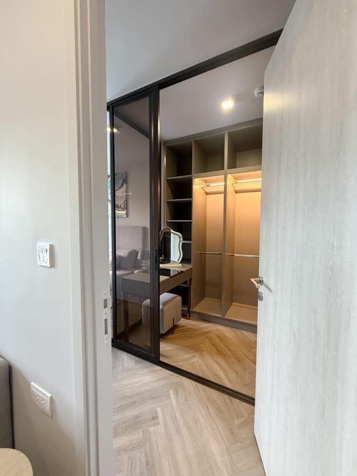 ให้เช่าคอนโด Chapter Thonglor 25 (แชปเตอร์ ทองหล่อ 25) โซนพื้นที่ BTS ทองหล่อ ห้องแบบ 1ห้องนอน / 1ห้องน้ำ / โซนครัวปิด ขนาดห้อง 35 ตรม. ชั้น 8 ตึก B