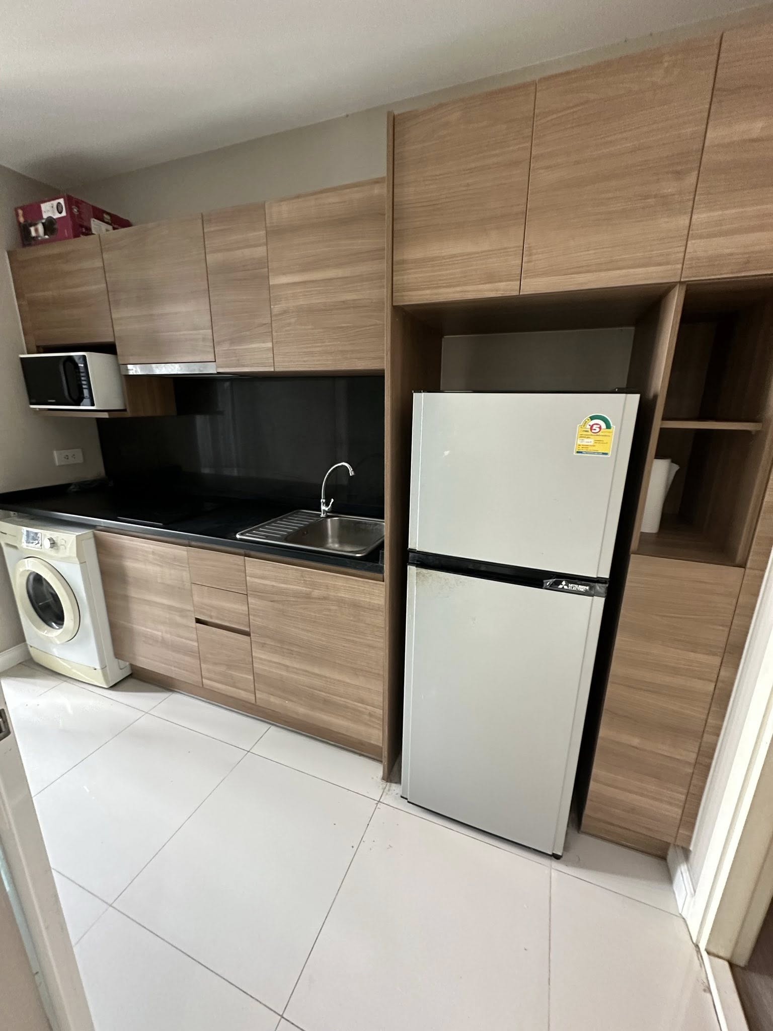 ให้เช่า The metropolis samrong interchange (เดอะ เมโทรโพลิส สำโรง อินเตอร์เชนจ์) 1 นอน 1น้ำ ขนาด 35 ตรม. ตึก A ชั้น 18 ราคา 13,000